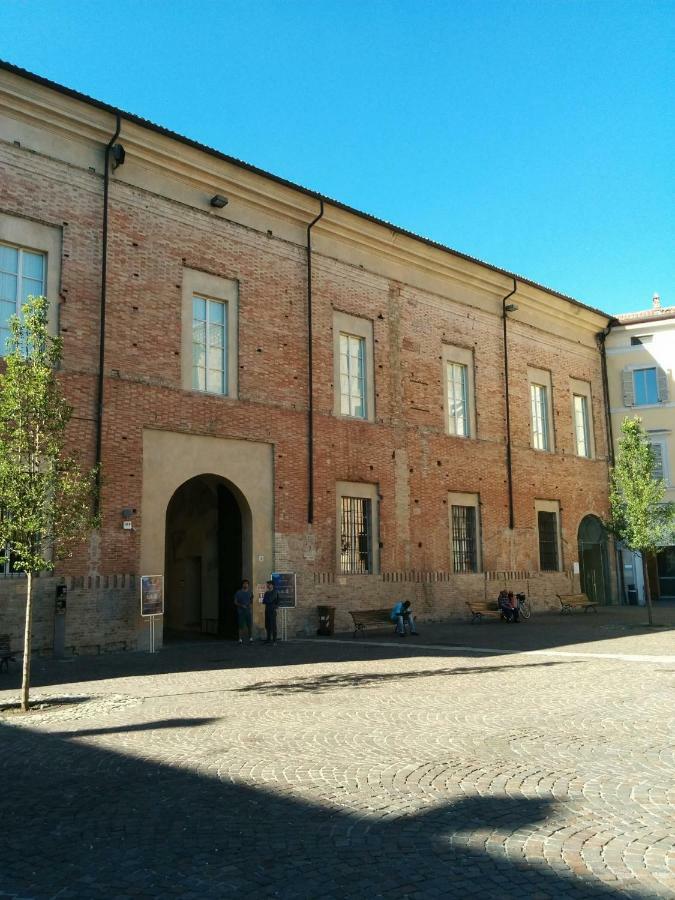 Honey House Parma